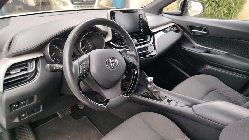Toyota c-Hr 1.8 Vvt-i 122 Hybrid Cvt Dynamic Business - Automatique