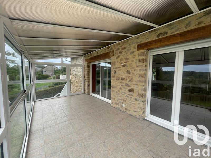 Maison - 230 m² - 8 pièces