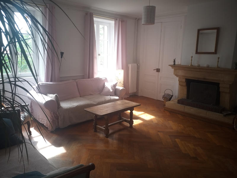 Maison - 250 m² - 8 pièces