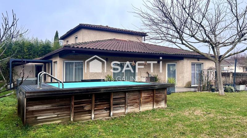 Maison - 192 m² - 5 pièces