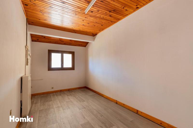 Maison - 93 m² - 5 pièces