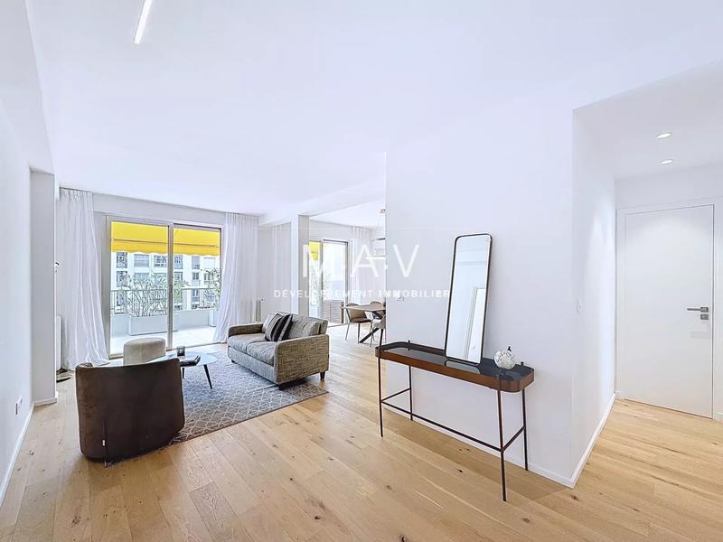 Appartement - 95 m² - 4 pièces