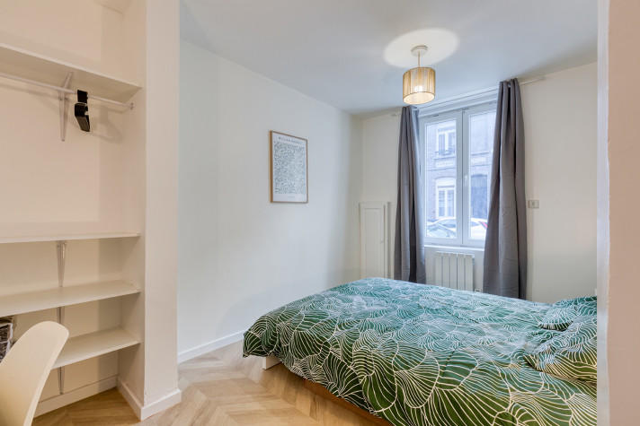 Appartement - 100 m² - 5 pièces