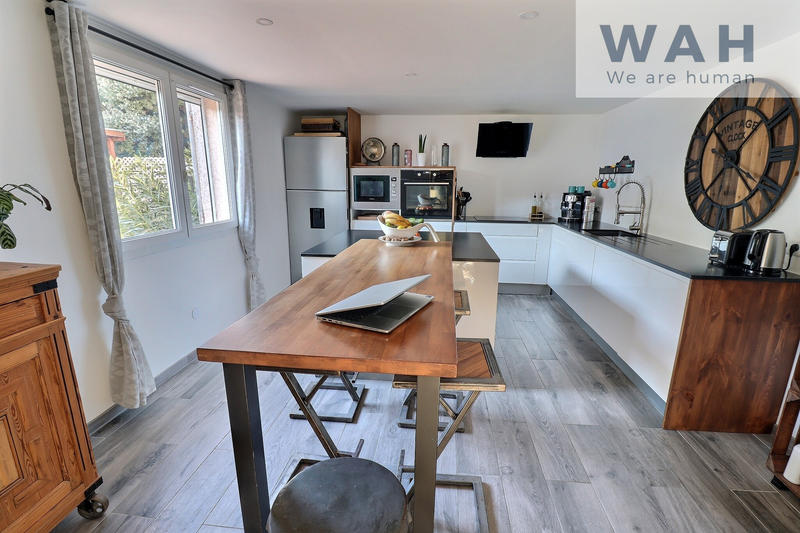 Appartement - 104 m² - 5 pièces