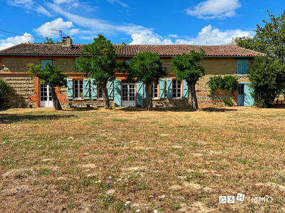 Maison - 295 m² - 7 pièces