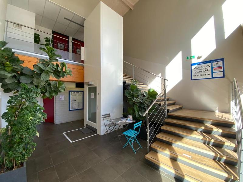 Bureau - 13 m² - 2 pièces