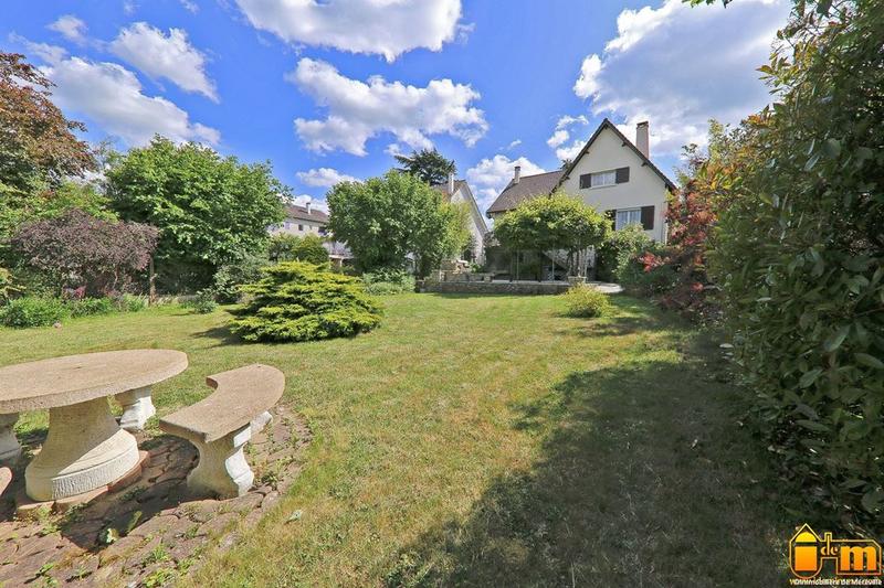 Pavillon - 185 m² - 8 pièces