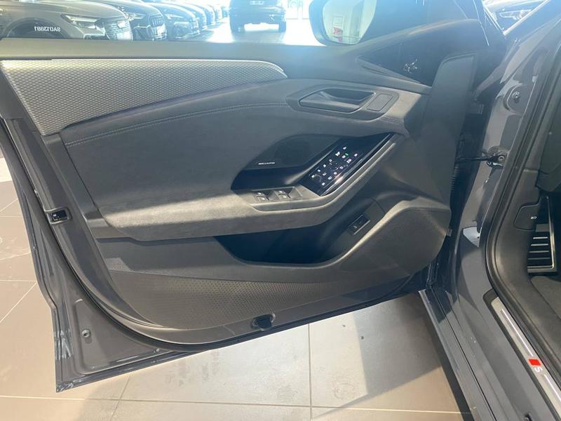 Audi e-tron A6 Avant Performance 367 ch 100 kWh s line