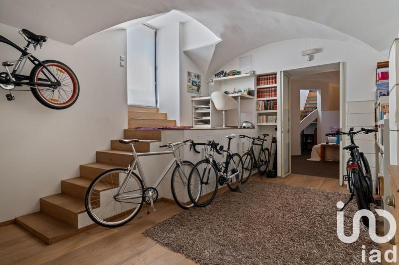 Duplex - 299 m² - 8 pièces