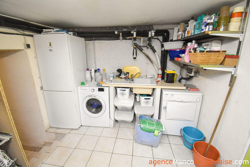 Maison - 216 m² - 9 pièces