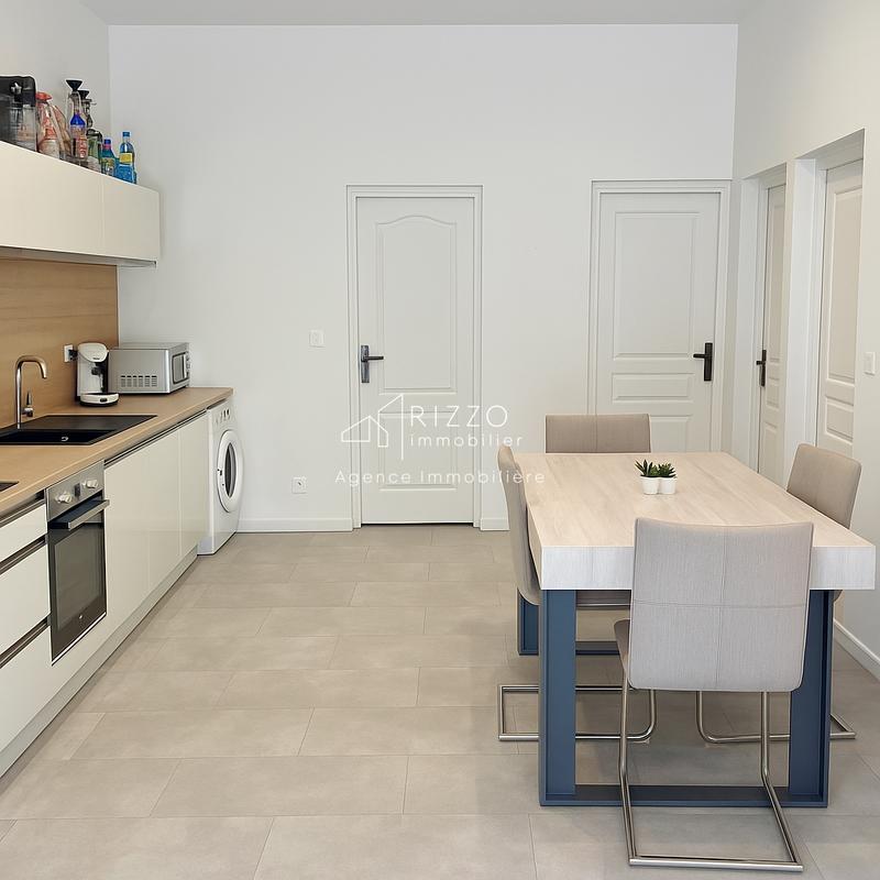 Appartement - 74 m² - 4 pièces