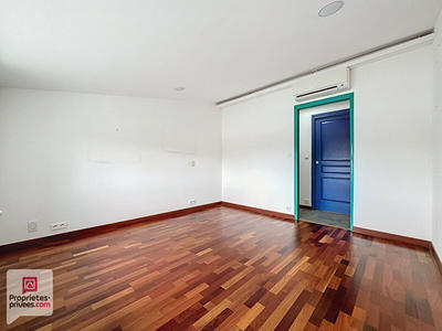 Appartement - 160 m² - 4 pièces