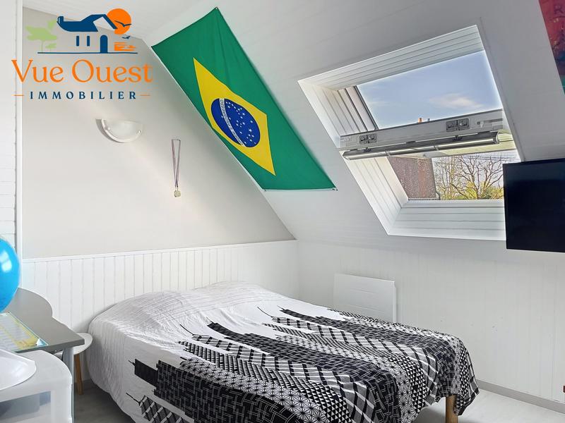 Maison - 93 m² - 6 pièces