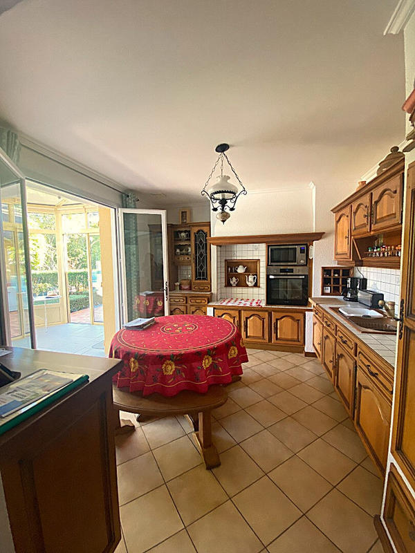 Maison - 262 m² - 10 pièces