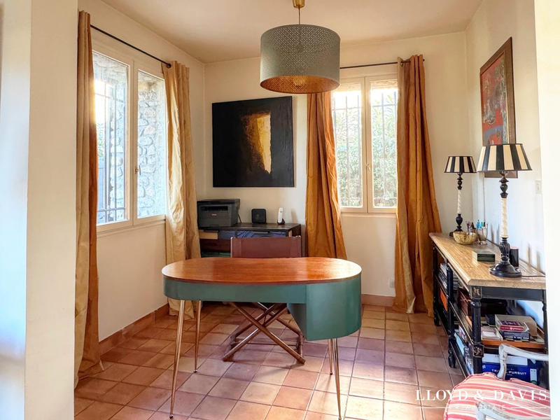 Mas - 204 m² - 9 pièces