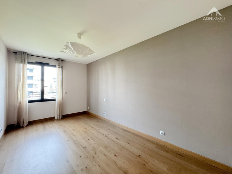 Appartement - 133 m² - 4 pièces