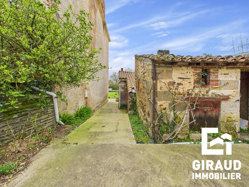 Maison - 208 m² - 7 pièces