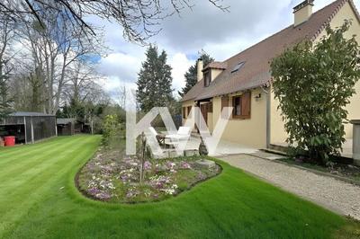 Maison - 268 m² - 7 pièces