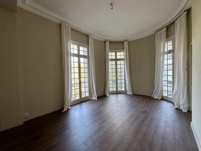 Appartement - 178 m² - 4 pièces