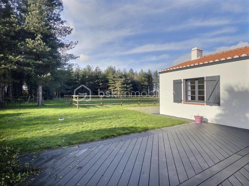 Propriété - 136 m² - 6 pièces