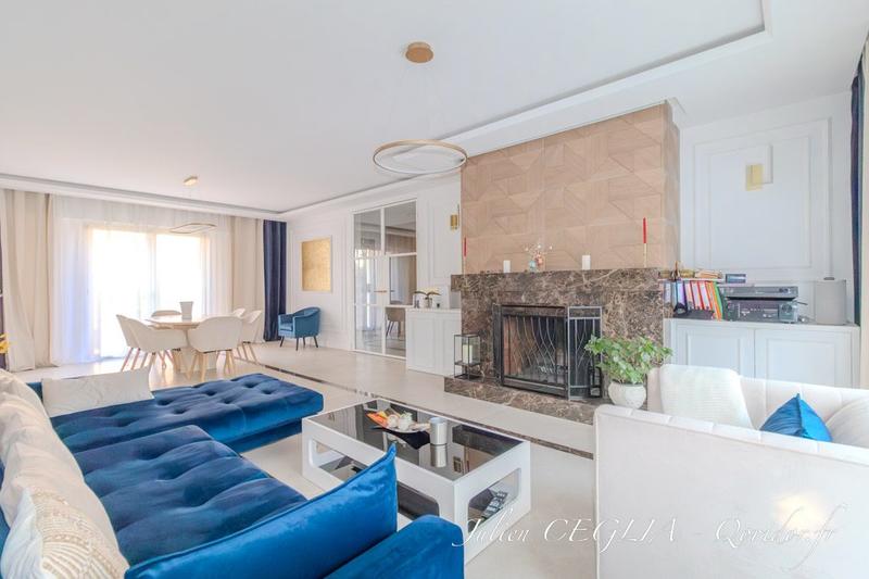 Maison - 291 m² - 11 pièces