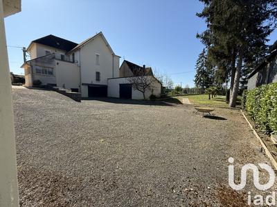 Maison - 182 m² - 7 pièces