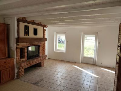 Maison - 99 m² - 5 pièces