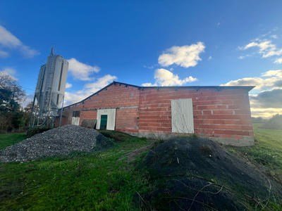 Parking / Garage - 800 m²