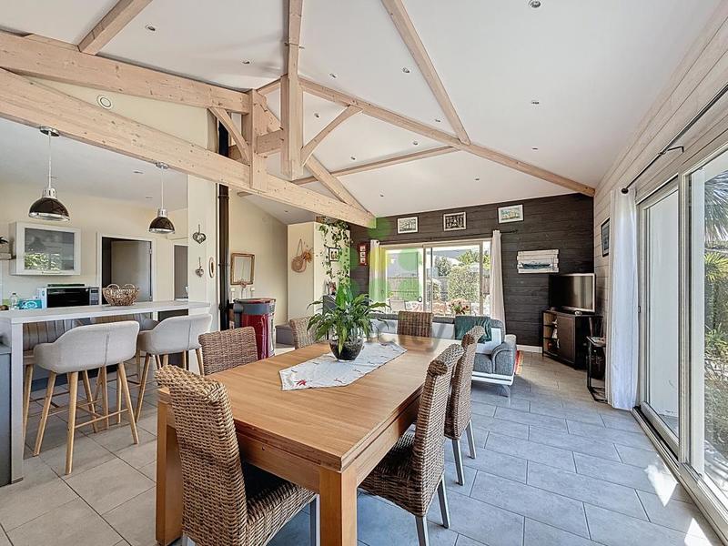 Maison - 120 m² - 5 pièces