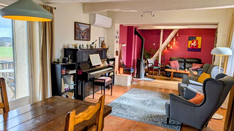 Maison ancienne - 151 m² - 6 pièces