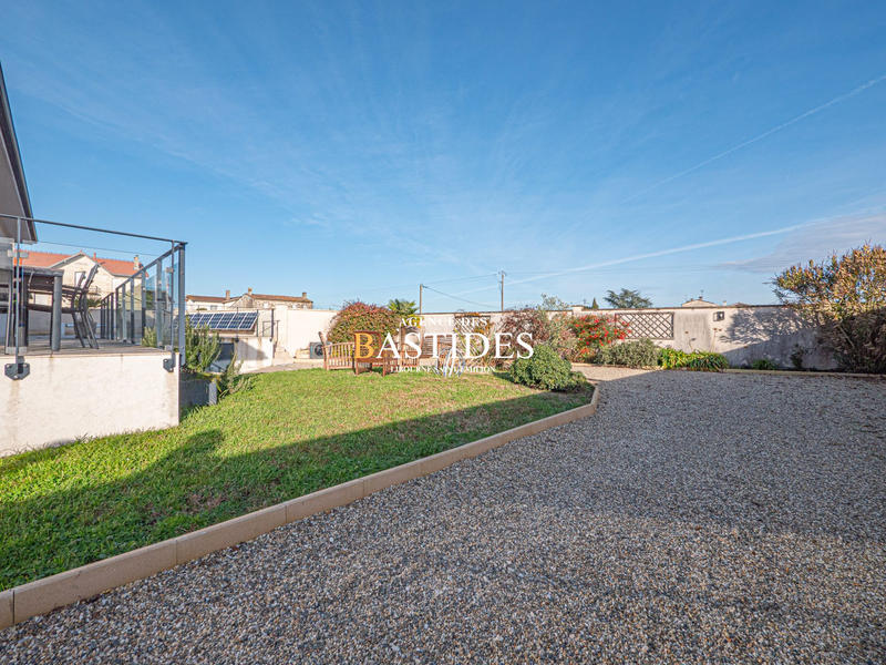 Maison traditionnelle - 175 m² - 8 pièces