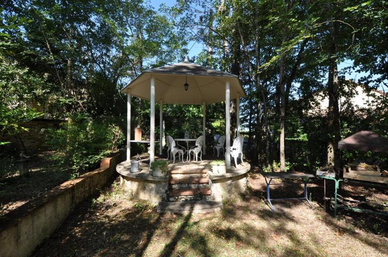 Maison en pierre - 123 m² - 6 pièces