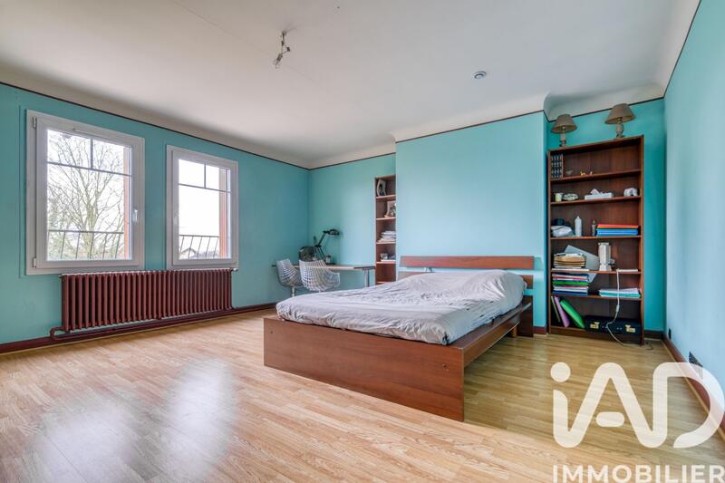 Maison - 360 m² - 11 pièces