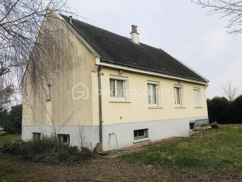 Maison traditionnelle - 80 m² - 4 pièces