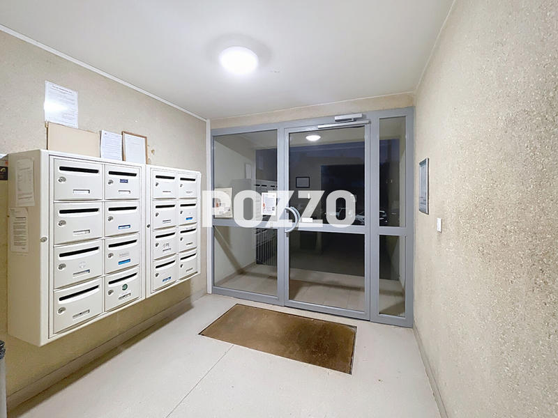 Appartement - 79 m² - 4 pièces