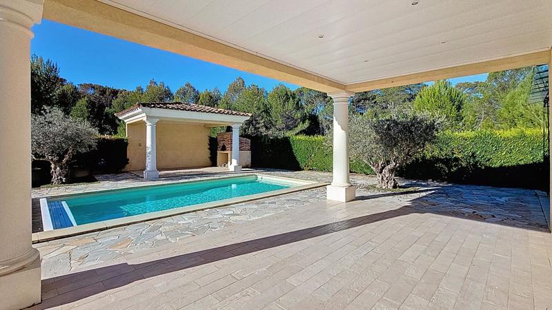 Villa - 185 m² - 5 pièces