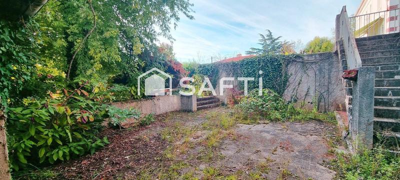 Maison - 236 m² - 8 pièces