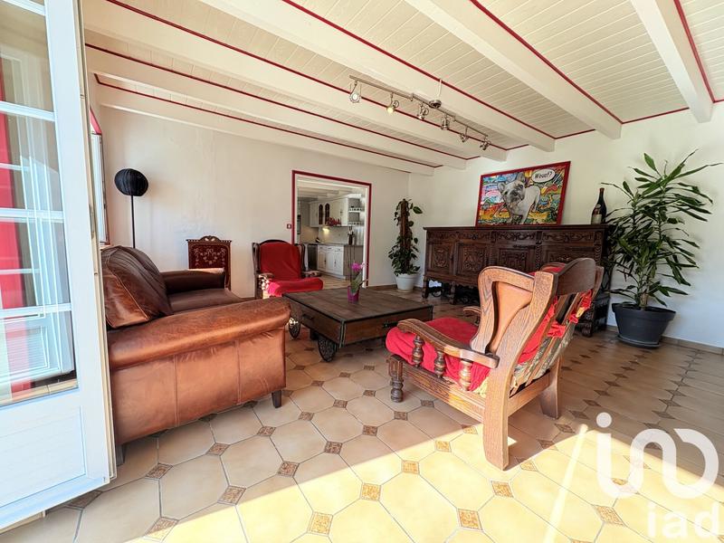 Maison - 252 m² - 10 pièces