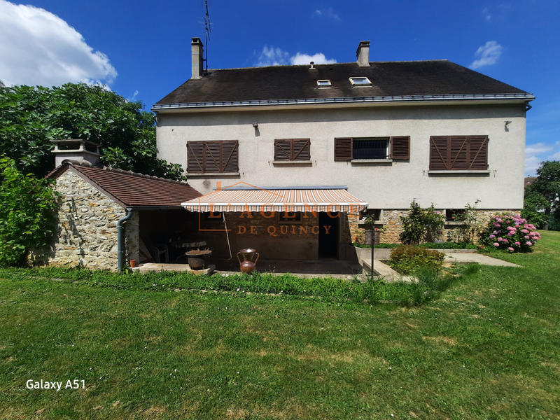 Maison - 181 m² - 6 pièces