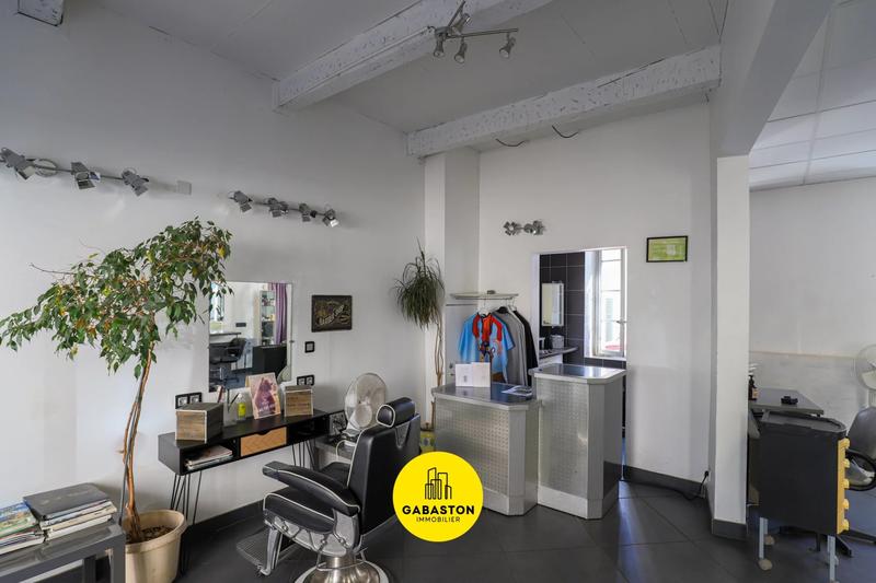 Immeuble - 207 m² - 9 pièces