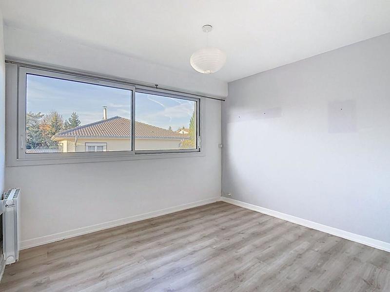 Appartement - 104 m² - 5 pièces