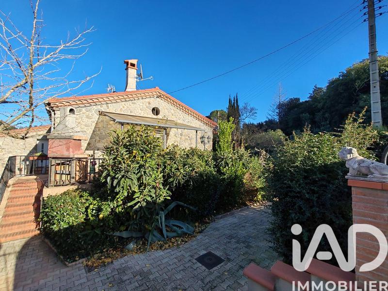 Maison - 290 m² - 8 pièces