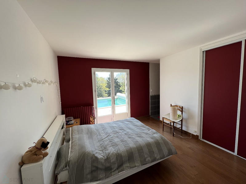 Maison - 298 m² - 9 pièces