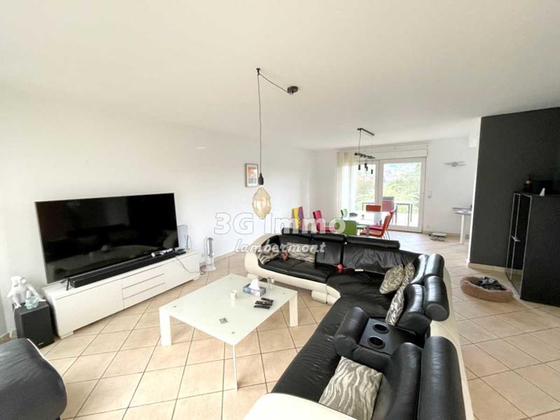 Maison - 180 m² - 6 pièces