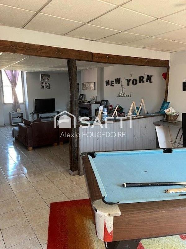 Maison - 236 m² - 7 pièces