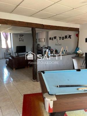 Maison - 236 m² - 7 pièces