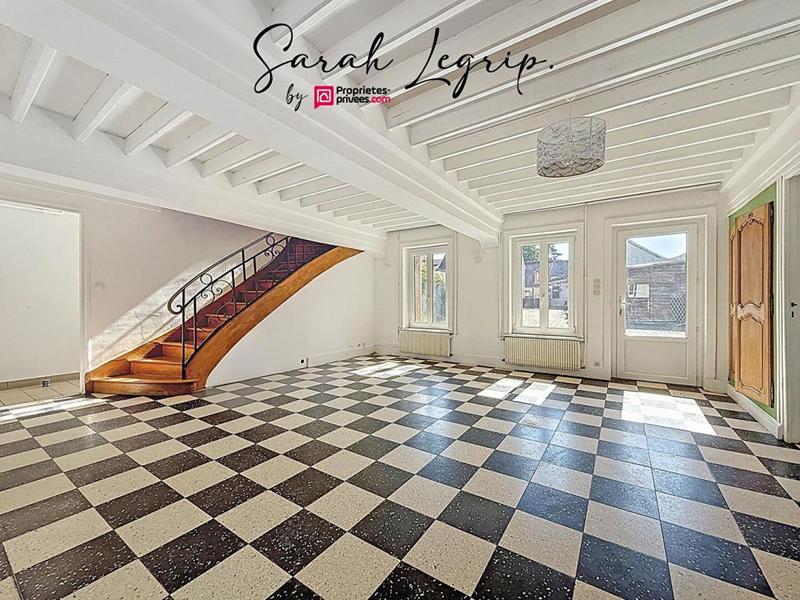 Maison - 256 m² - 9 pièces