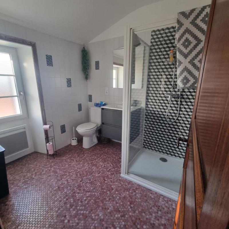 Maison - 170 m² - 8 pièces