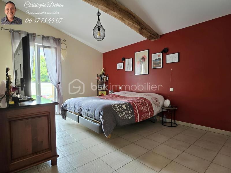 Grange - 231 m² - 10 pièces