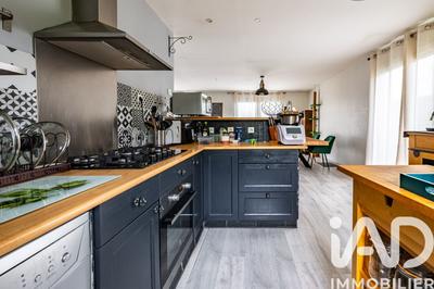 Maison - 176 m² - 6 pièces